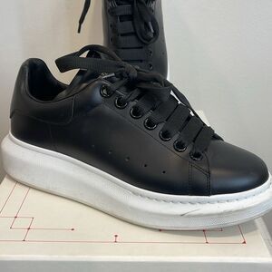 Black & White Alexander McQueen Oversized Sneaker size 39